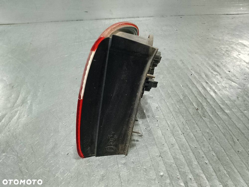 LAMPA TYLNA LEWA SEAT TOLEDO II 1M5945095B SEDAN - 2