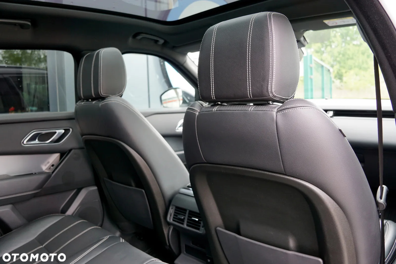 Land Rover Range Rover Velar 3.0 SD6 R-Dynamic S - 22