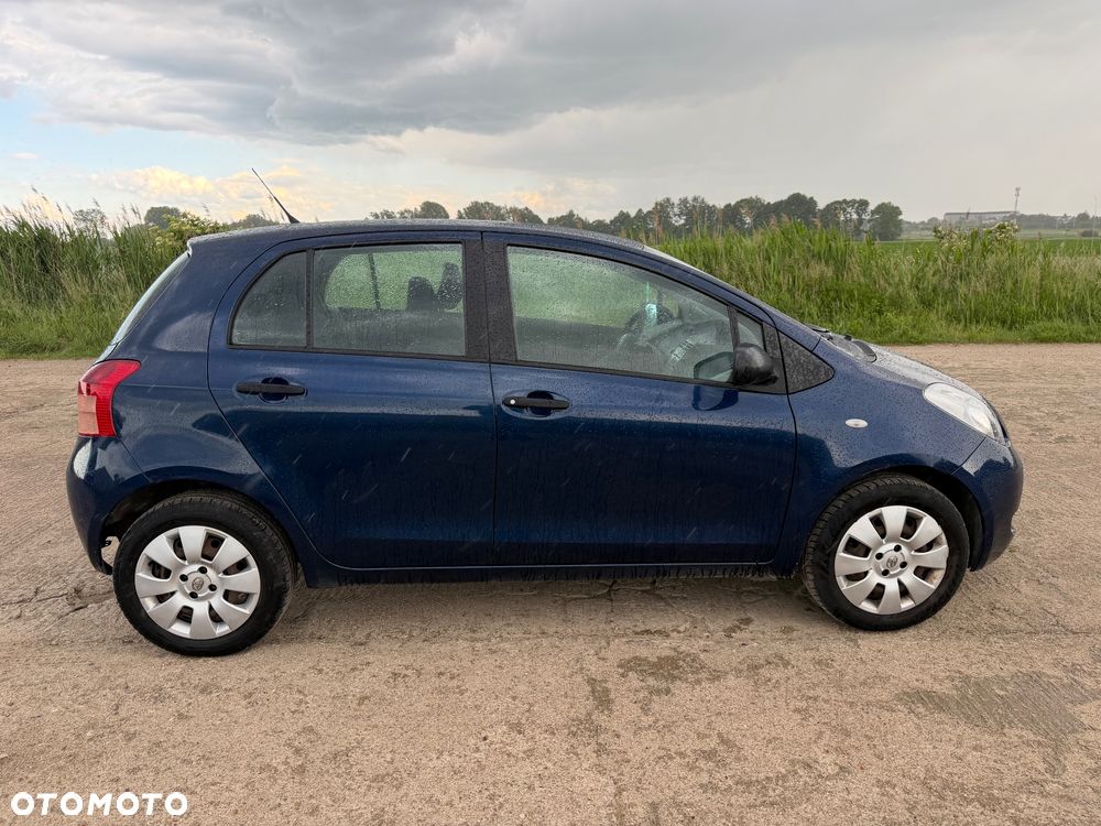 Toyota Yaris 1.0 Luna A/C - 5