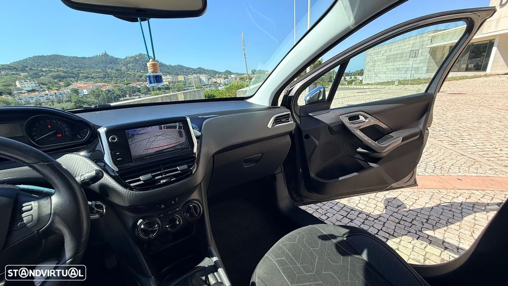 Peugeot 2008 1.6 BlueHDi Style - 22