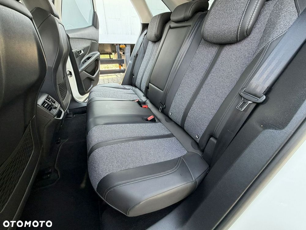 Peugeot 3008 1.5 BlueHDi Allure Pack S&S - 19
