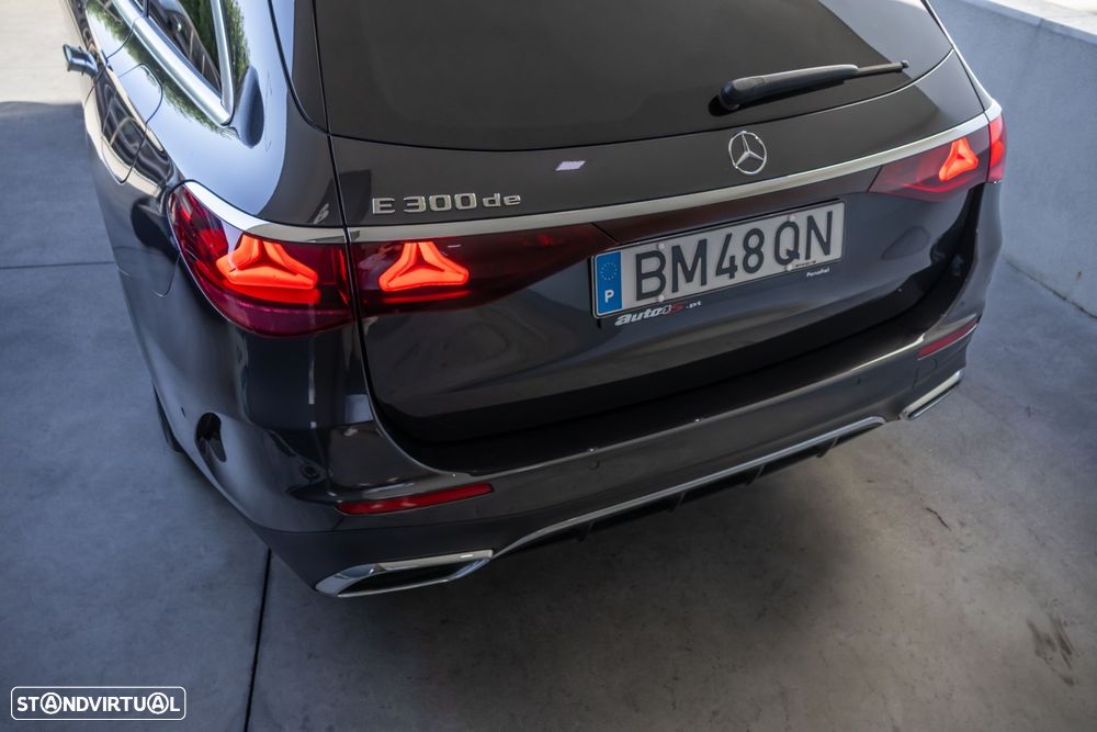 Mercedes-Benz E 300 - 13
