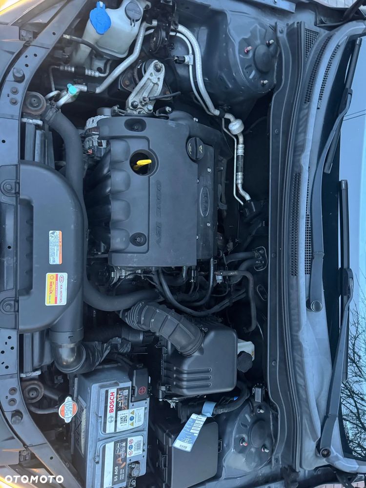 Kia Ceed - 27