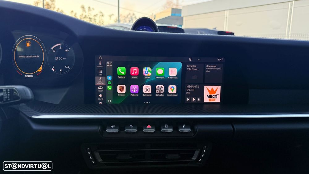 Porsche 911 (992) Carrera 4S PDK - 13