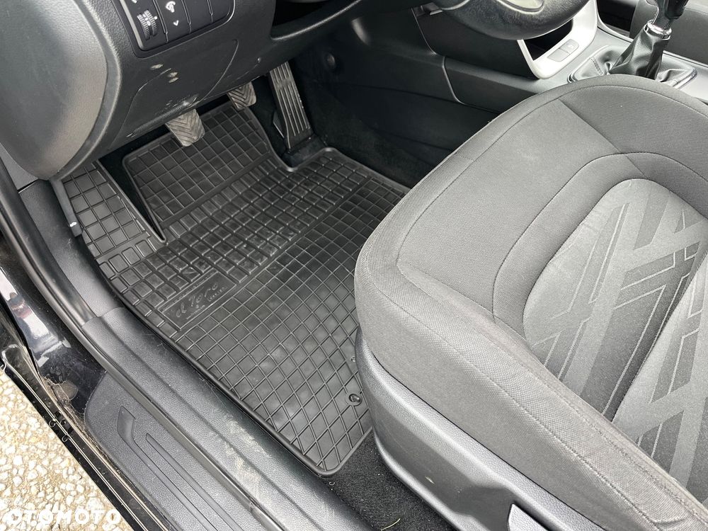 Kia Ceed 1.6 GDI M - 22