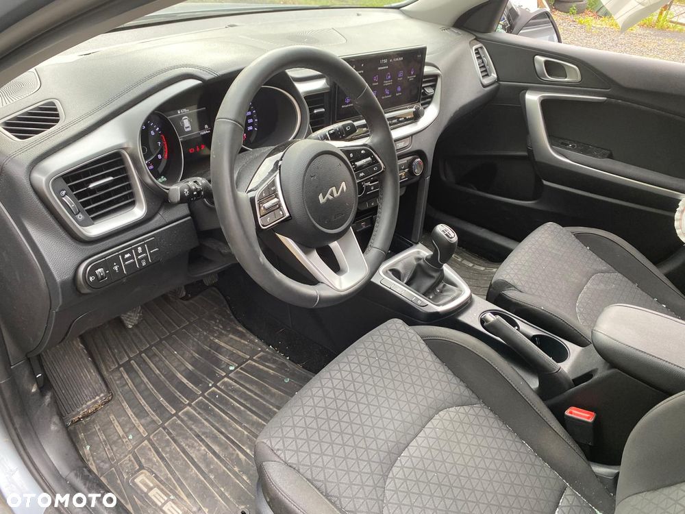 Kia Ceed 1.5 T-GDI OPF Ultimate Edition - 13