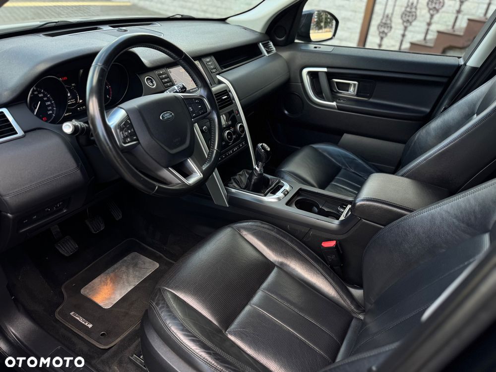 Land Rover Discovery Sport TD4 HSE Luxury - 27