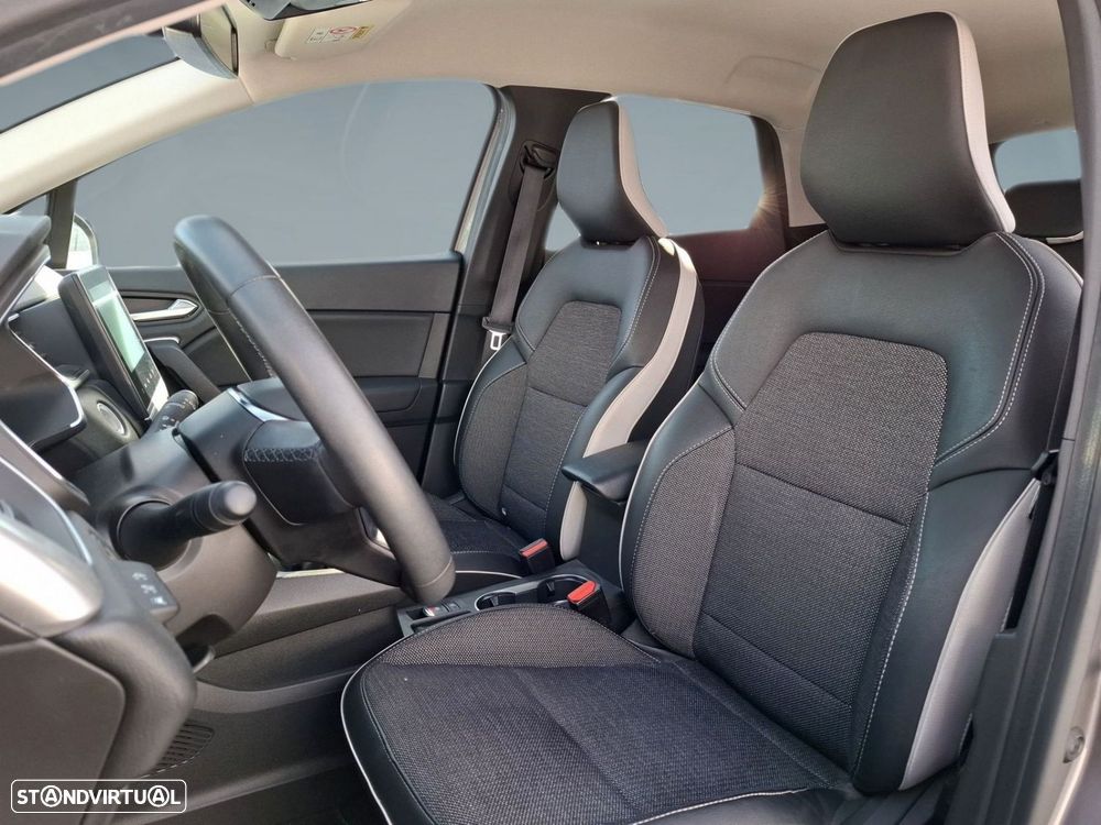 Renault Captur 1.0 TCe Techno Bi-Fuel - 11