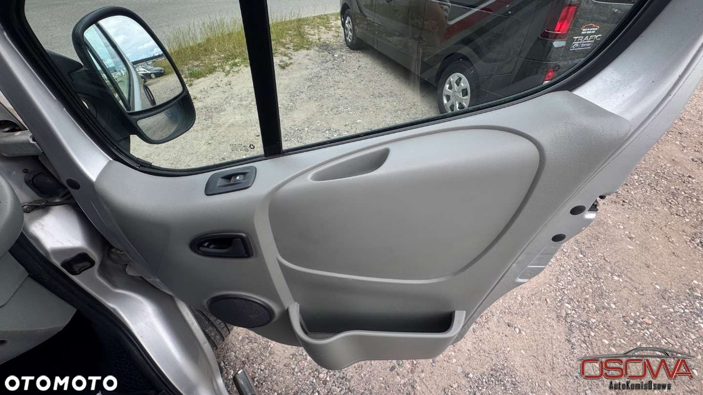 Renault Trafic - 39