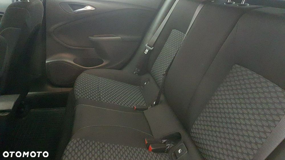 Opel Astra - 16