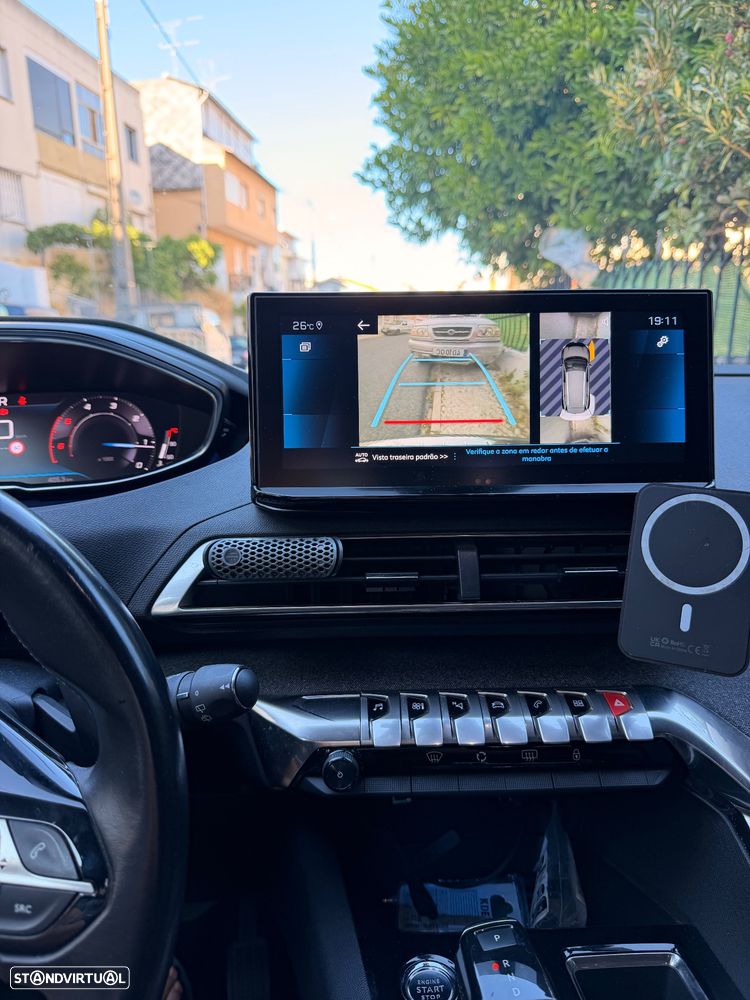 Peugeot 5008 1.5 BlueHDi Allure Pack EAT8 - 17