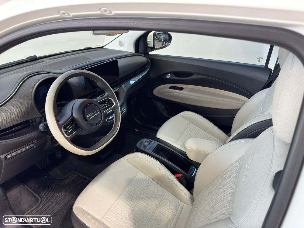Fiat 500e La Prima - 14