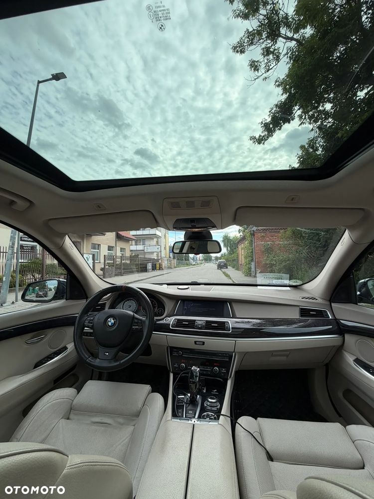 BMW 5GT 550i - 18