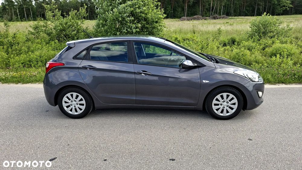 Hyundai i30 1.4 Trend - 16