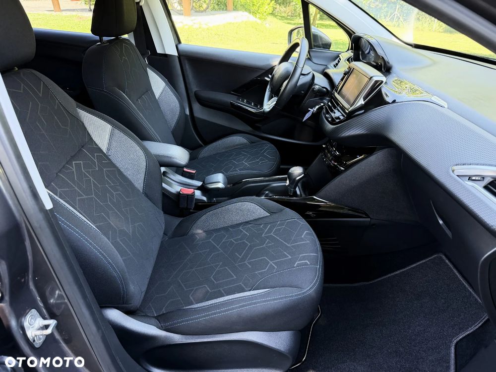 Peugeot 2008 PureTech 130 Stop&Start EAT6 Allure - 15