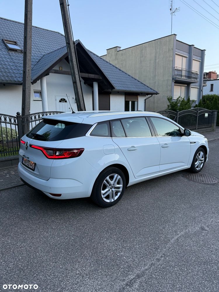 Renault Megane 1.5 Blue dCi Intens - 4