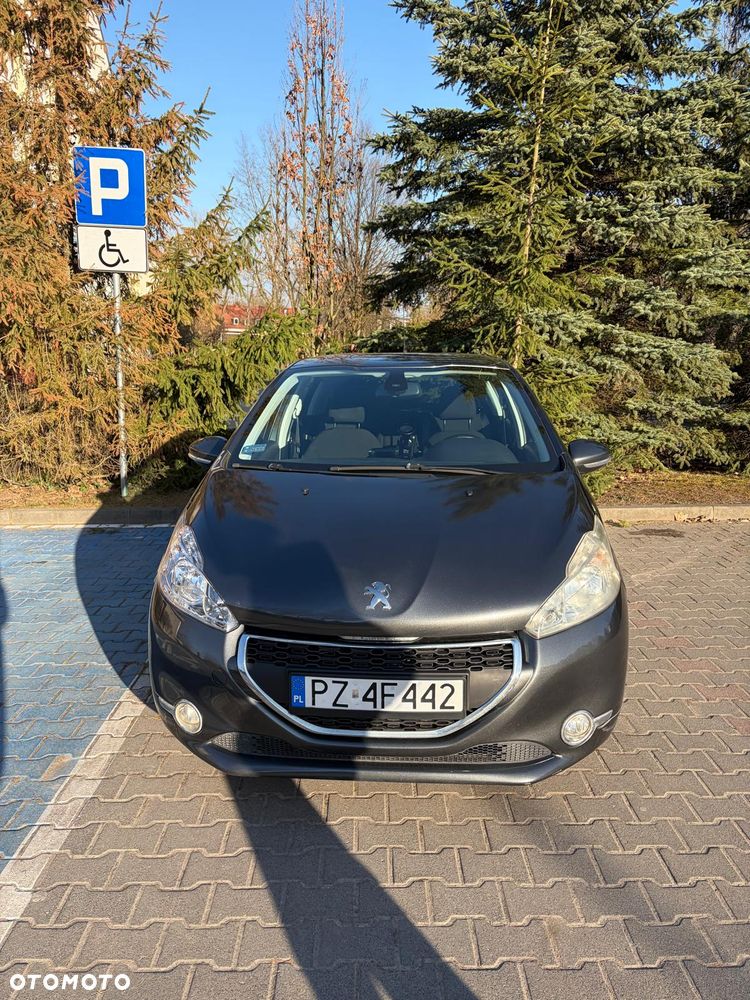 Peugeot 208 82 PureTech Style - 2