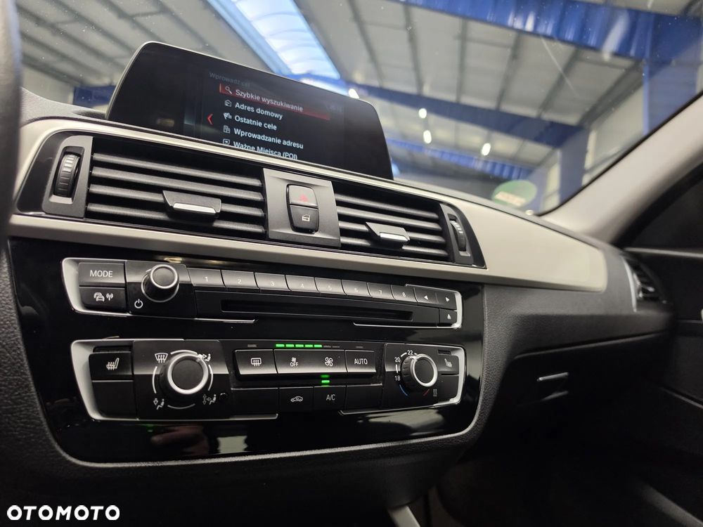 BMW Seria 1 116d EfficientDynamics Edition Sport Line - 31