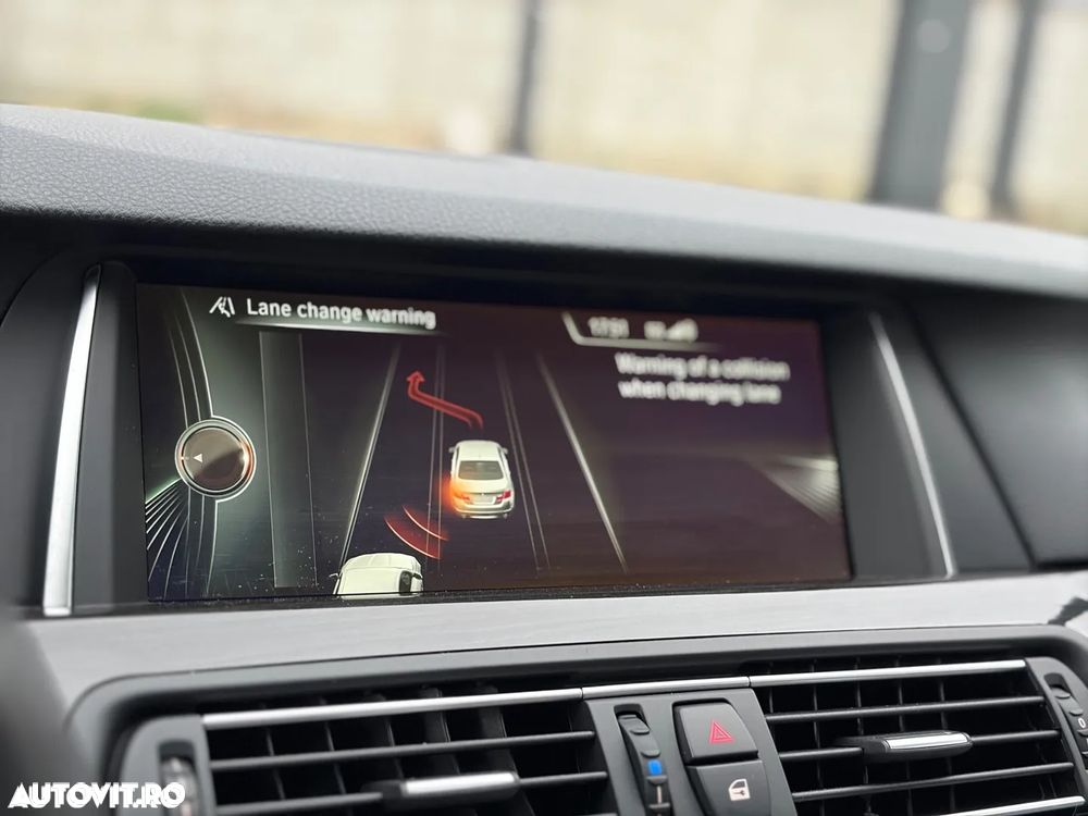 BMW Seria 5 520d Aut. Luxury Line - 17