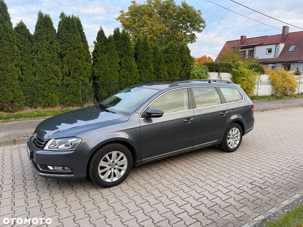 Volkswagen Passat 2012 photo 2
