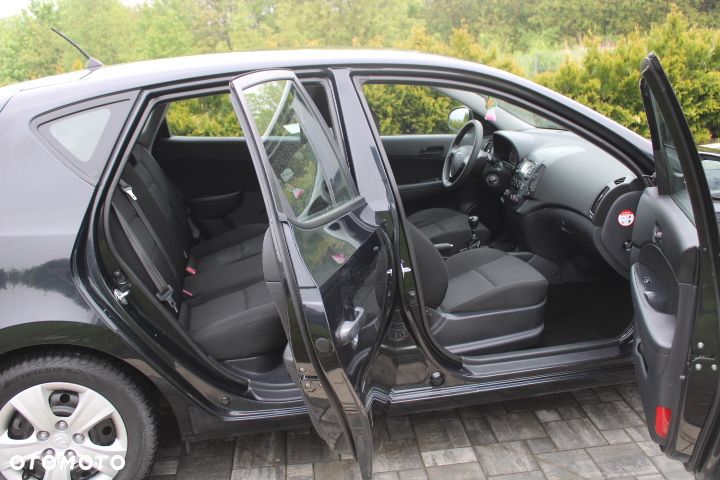 Hyundai i30 1.4 Edition Plus - 27