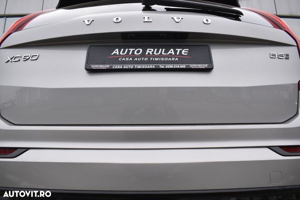 Volvo XC 90 - 9