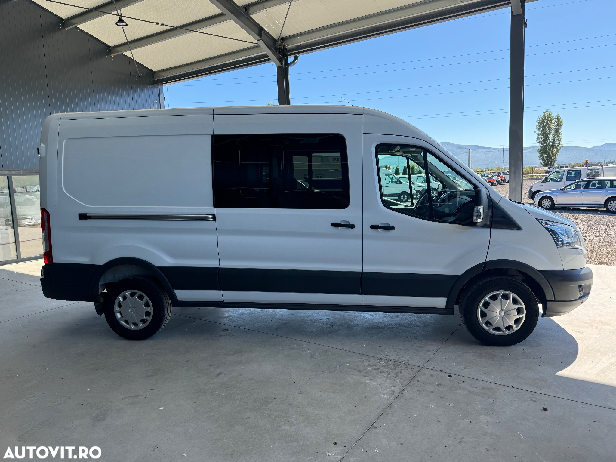 Ford Transit - 12