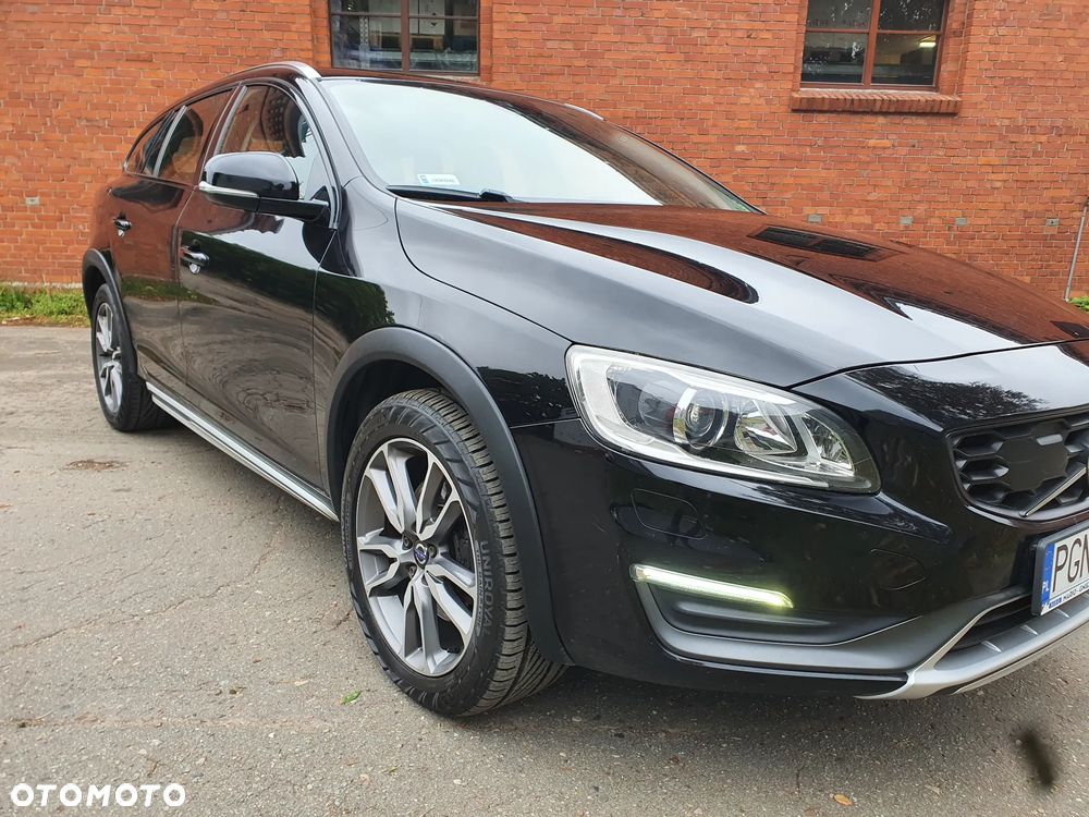 Volvo V60 D3 Drive-E Dynamic Edition (Momentum) - 2