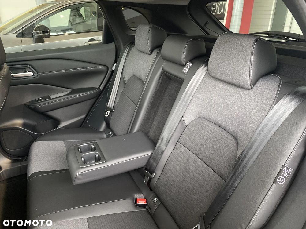 Nissan Qashqai 1.3 DIG-T MHEV N-Connecta Xtronic - 20