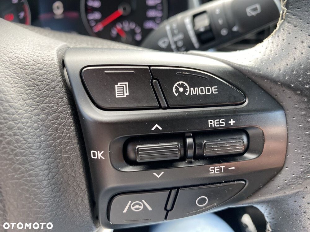 Kia Stonic - 24