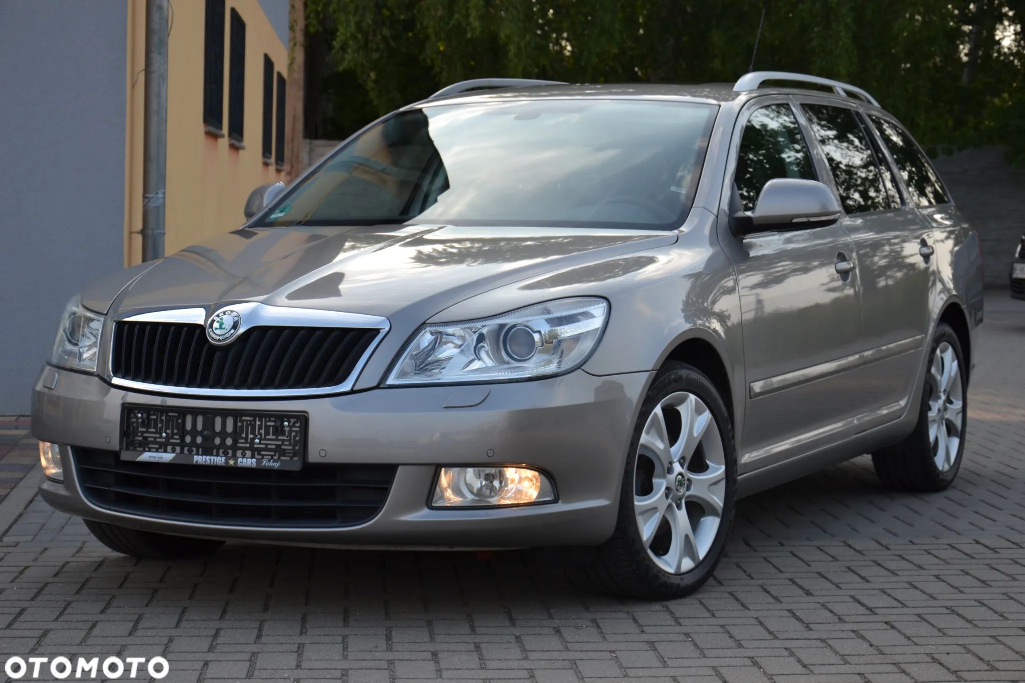 Skoda Octavia Combi 1.4 TSI DSG Ambition - 1