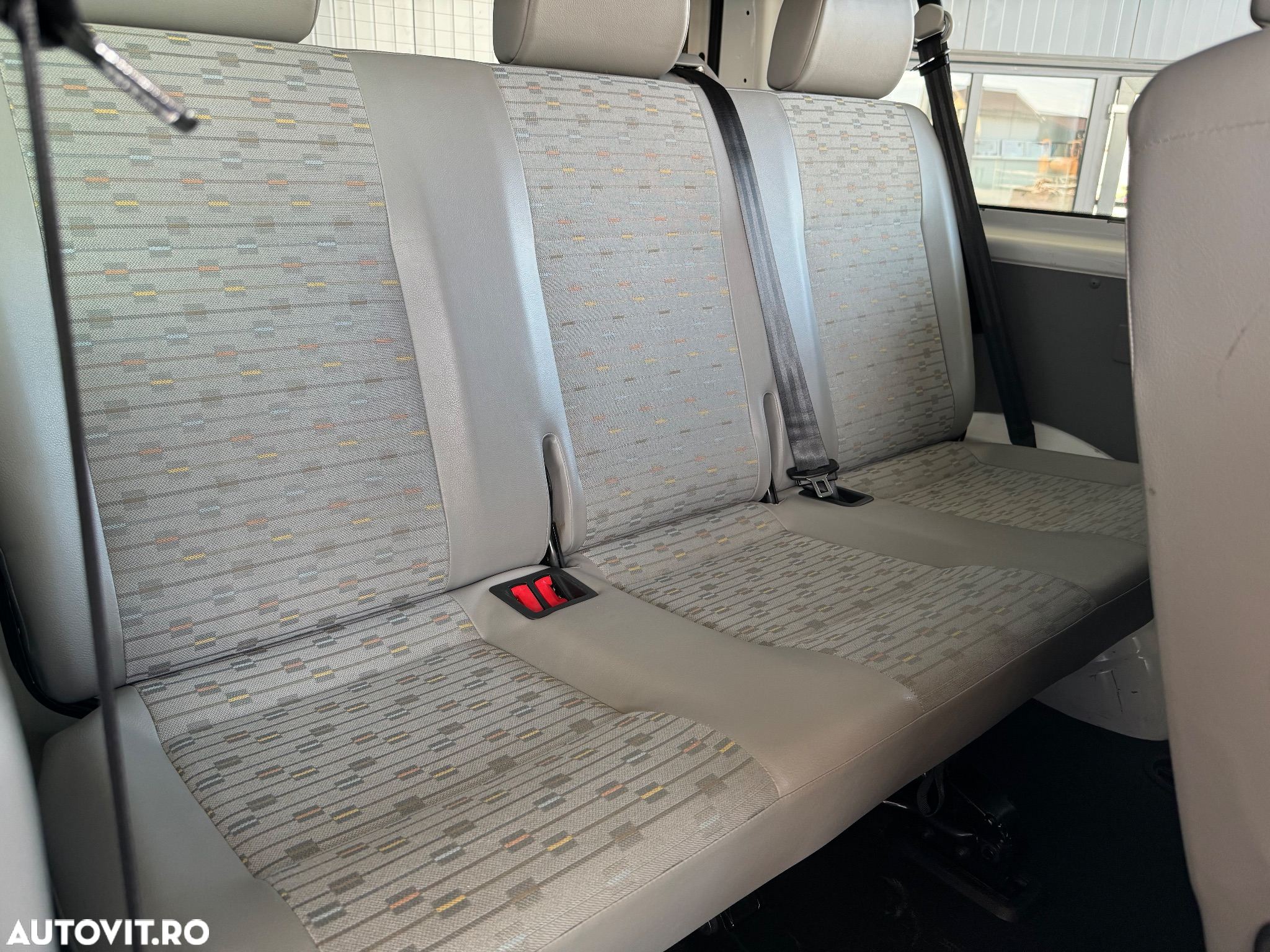 Volkswagen Transporter - 16