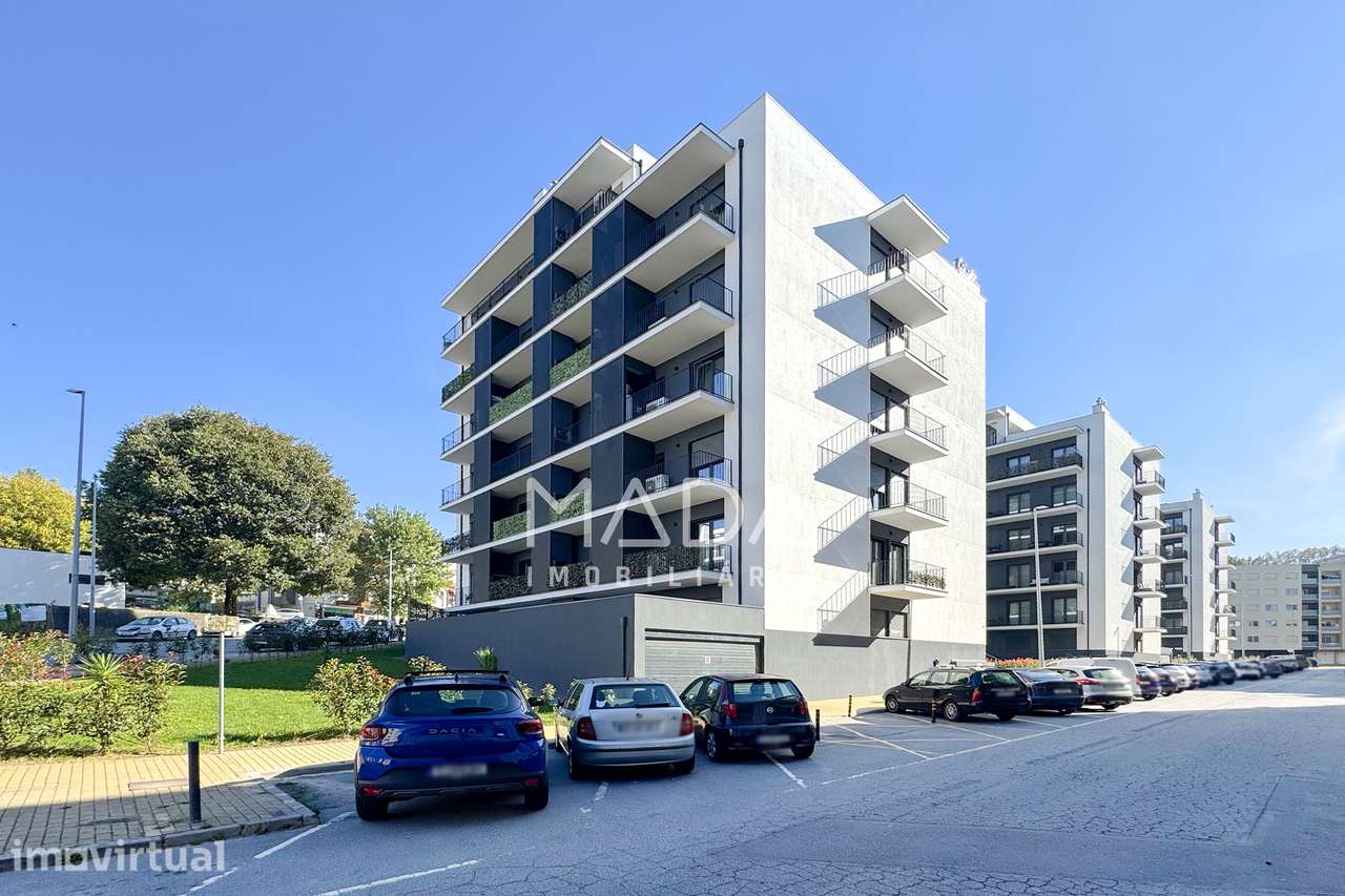 SEMI-NOVO Apartamento T3 perto do Estádio do Braga em Real, Braga