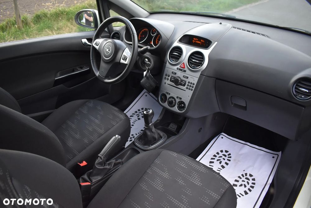 Opel Corsa - 29
