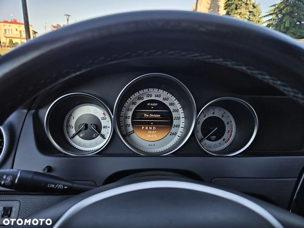 Mercedes-Benz Klasa C 180 BlueEFFICIENCY 7G-TRONIC - 10