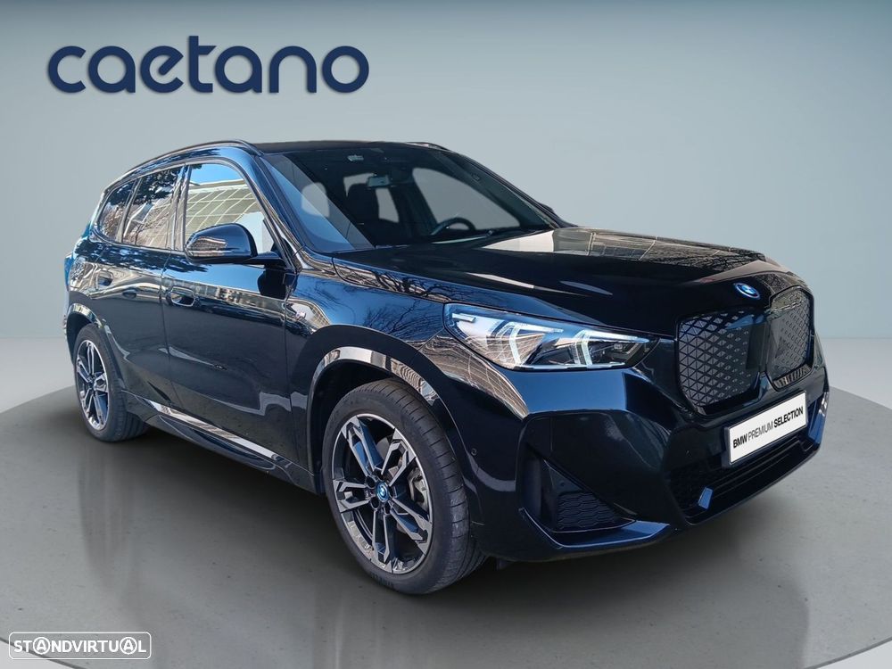 BMW iX1 xDrive30 Pack Desportivo M - 8