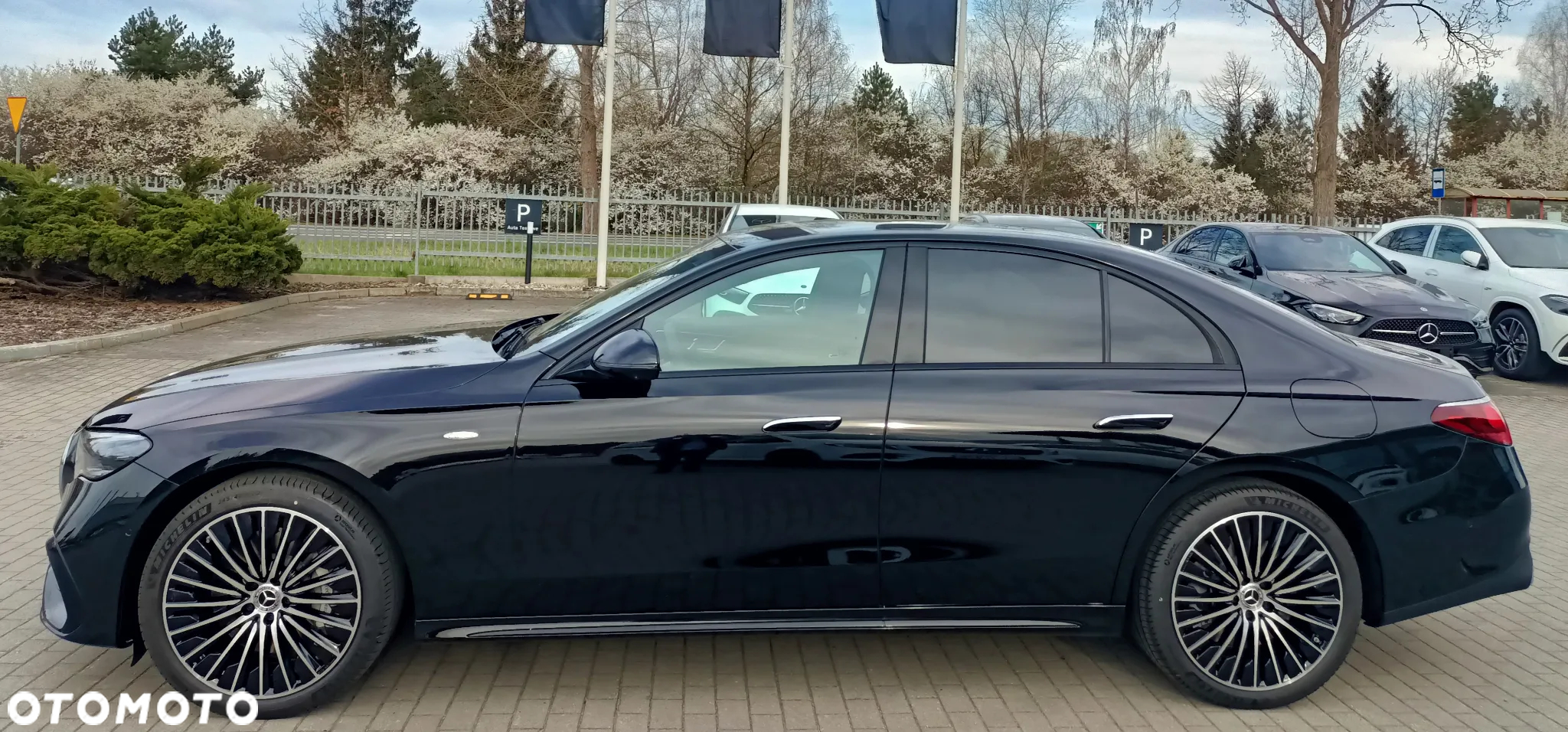 Mercedes-Benz Klasa E 300 de PHEV 4-Matic AMG 9G-Tronic - 4