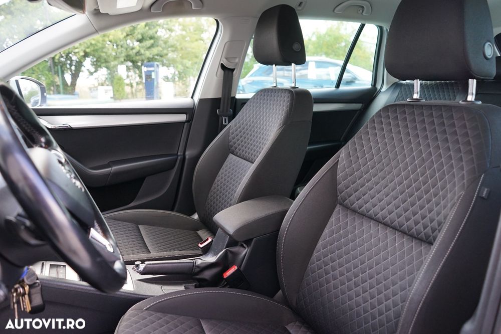 Skoda Octavia 2.0 TDI DSG Ambition - 13