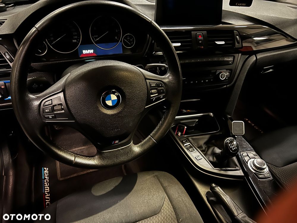 BMW Seria 3 320d - 21