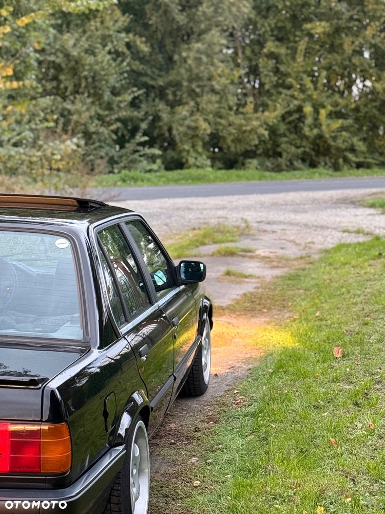 BMW Seria 3 316i - 13