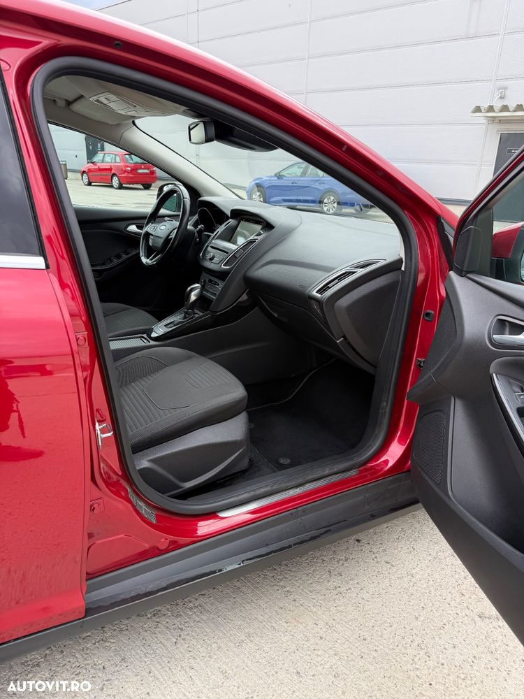 Ford Focus - 17