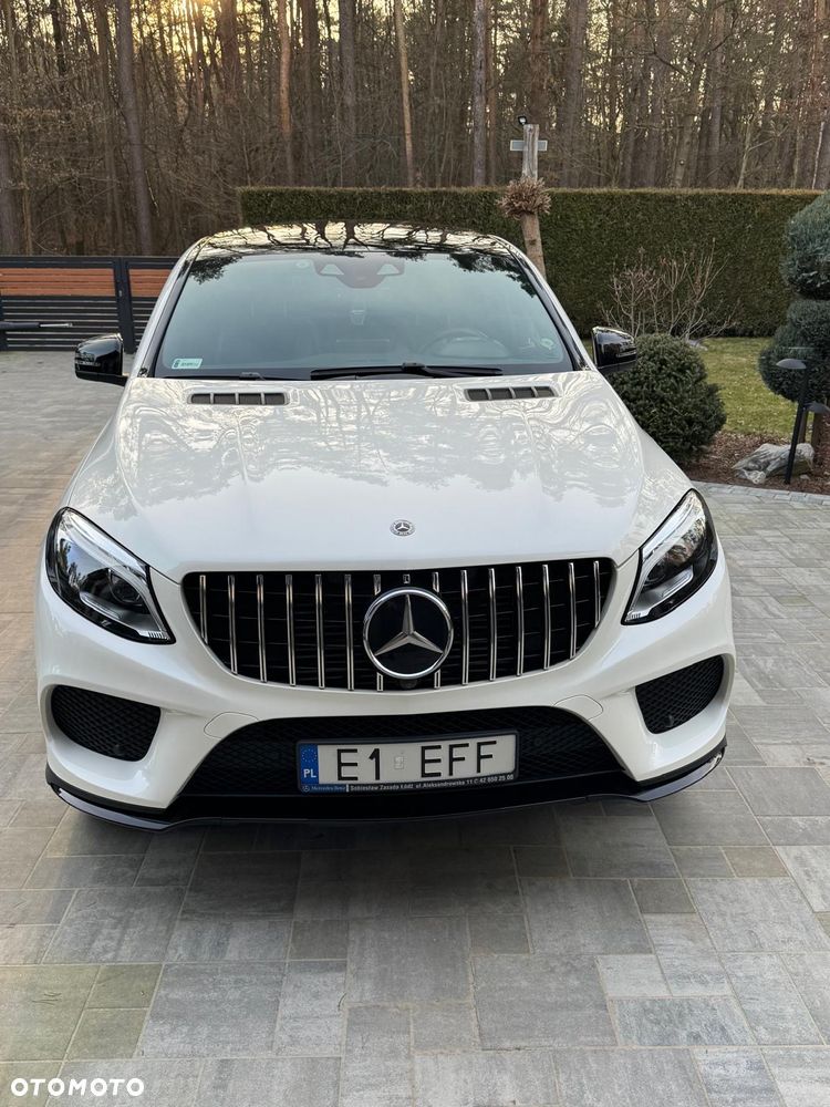 Mercedes-Benz GLE - 1