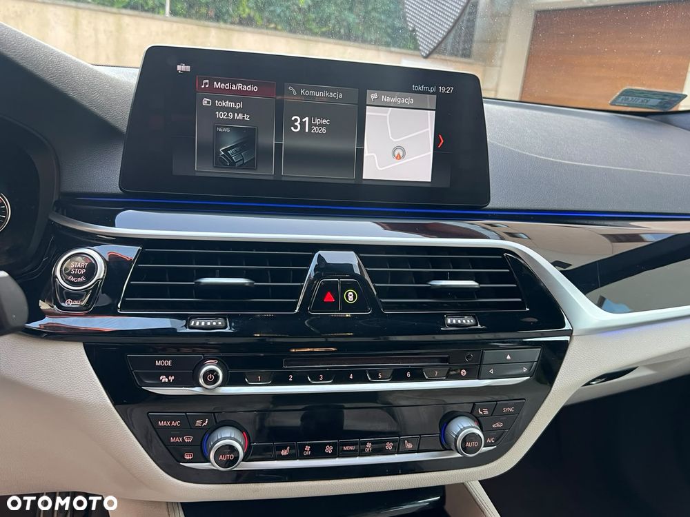 BMW Seria 5 520d xDrive M Sport sport - 19