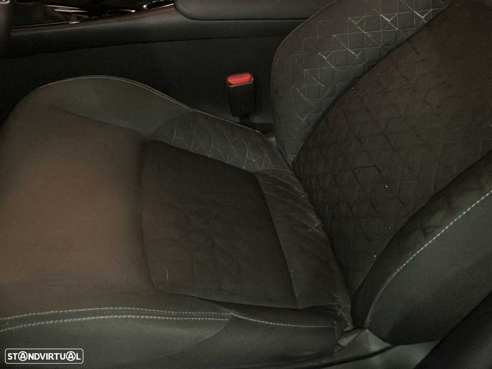 Toyota C-HR 2.0 Hybrid Square Collection - 11