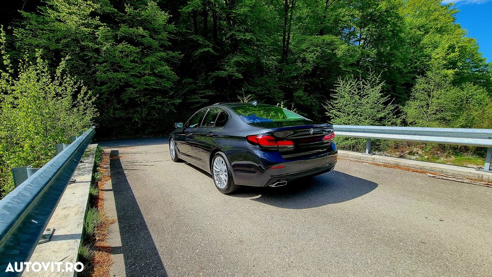 BMW Seria 5 530e Aut. Luxury Line - 4