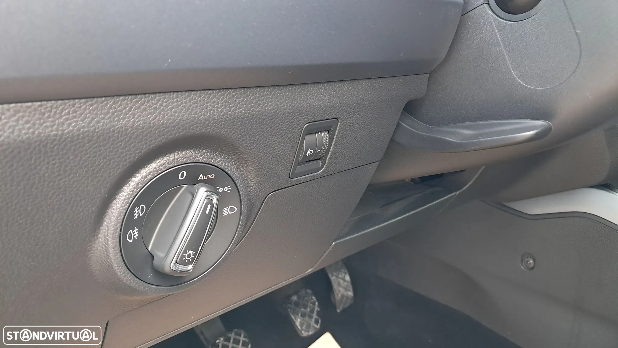 SEAT Arona 1.0 TSI Xcellence - 25