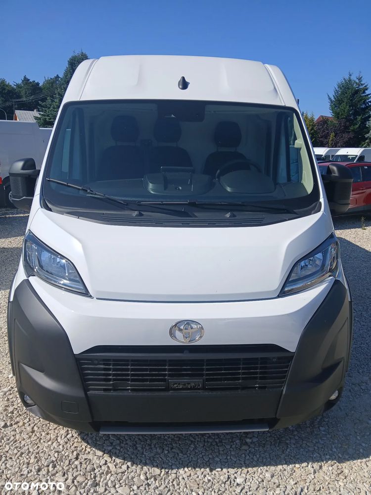 Toyota PROACE MAX Van z zabudową izotermiczną. - 12