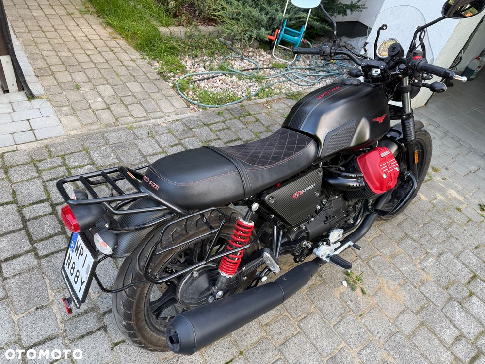 Moto Guzzi V7 - 3