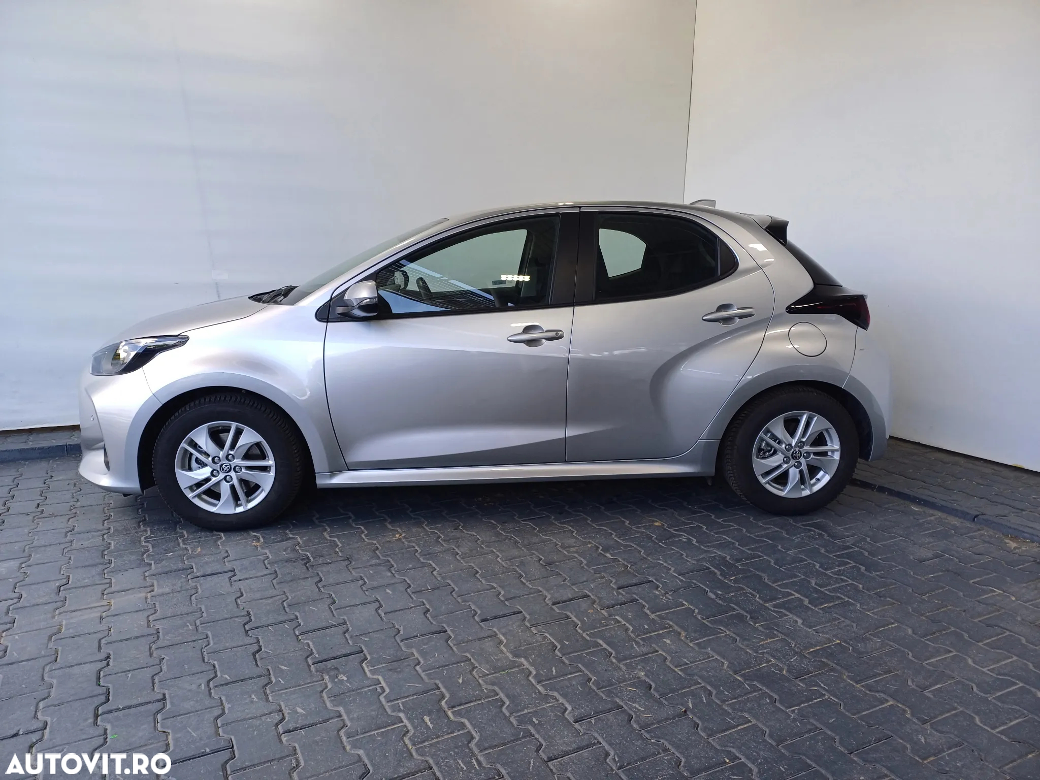 Toyota Yaris - 2