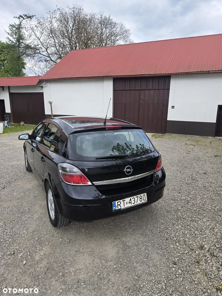 Opel Astra - 4